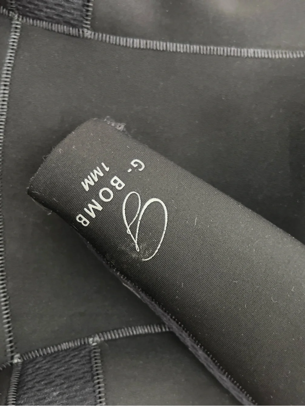 Rip Curl G-Bomb 1mm Wetsuit, Spring suit, size 8, black - Picture 4 of 6